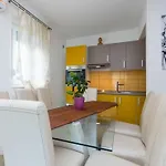 Apartment Bellavista Grebastica