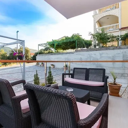 Bellavista Grebastica Lägenhet