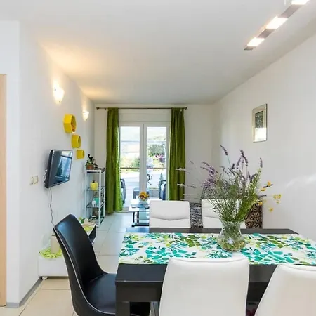 Bellavista Grebastica Lägenhet *